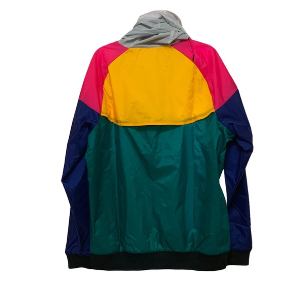 ⭐️HP⭐️ Nike jacket - Picture 2 of 9